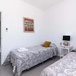 Villa Una וילה *