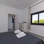 Villa Una וילה