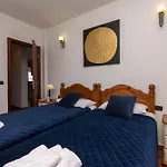 Villa Una וילה *
