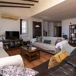 Villa Una וילה