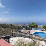 Villa Una וילה