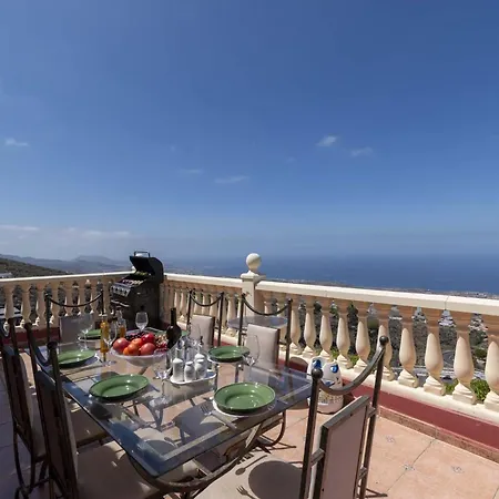 Villa Una