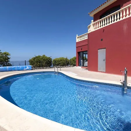 Villa Una Адехе