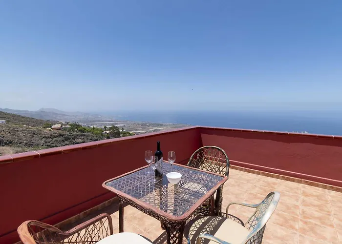 Villa Una Βίλα *